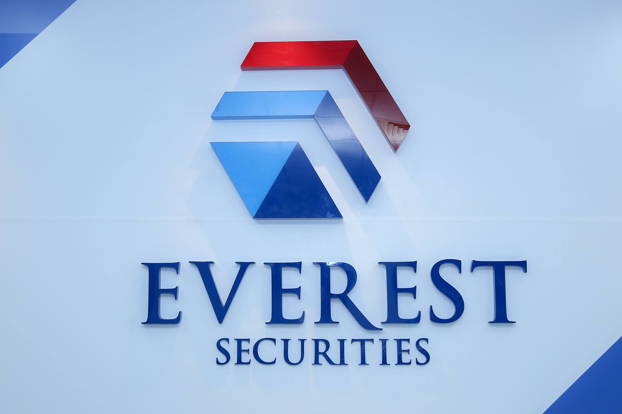 Everest Securities