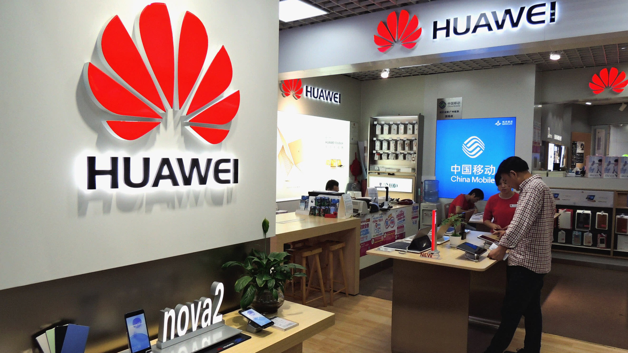 Huawei khôi phục kinh doanh